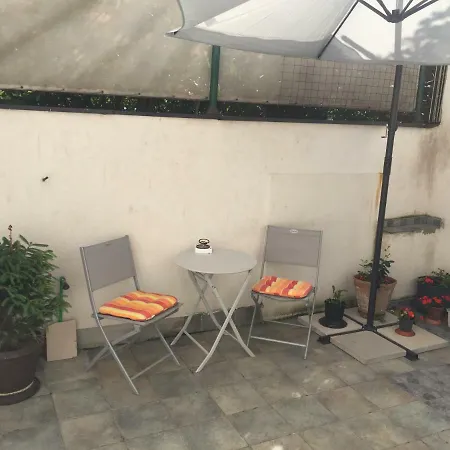 Crown Street Garden Studio Белград Екстериор снимка